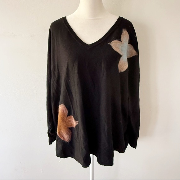 Aaeda Sweaters - Aaeda Women Felted Floral Dolman Sleeve Sweater 3X Feminine Casual Dark Romance